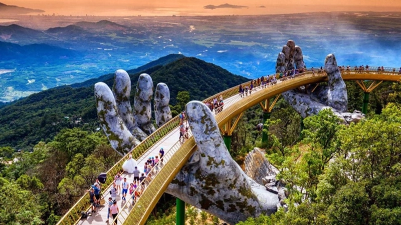 Golden Bridge - Ba Na Hills